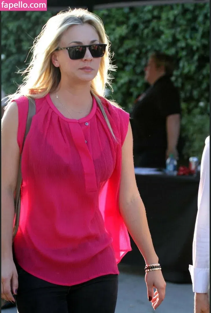 Kaley Cuoco Onlyfans Photo Gallery 