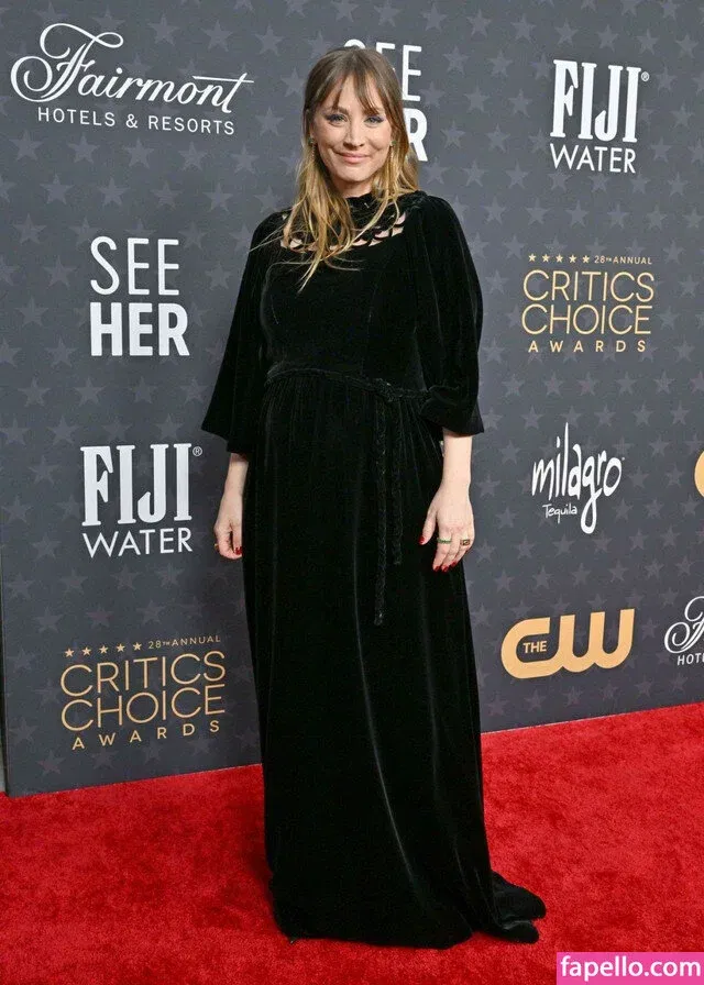 Kaley Cuoco Onlyfans Photo Gallery 