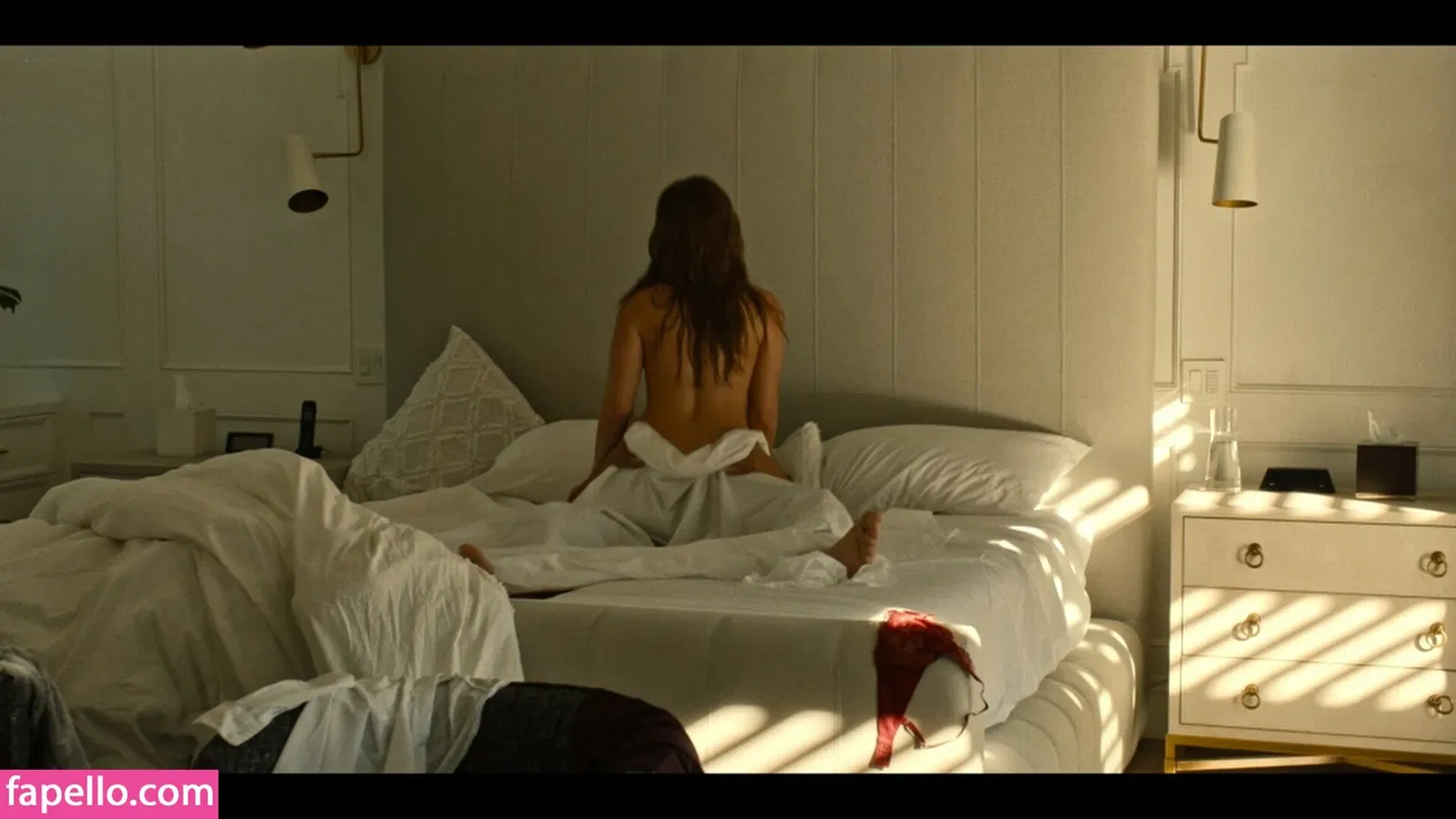 Kaley Cuoco Onlyfans Photo Gallery 