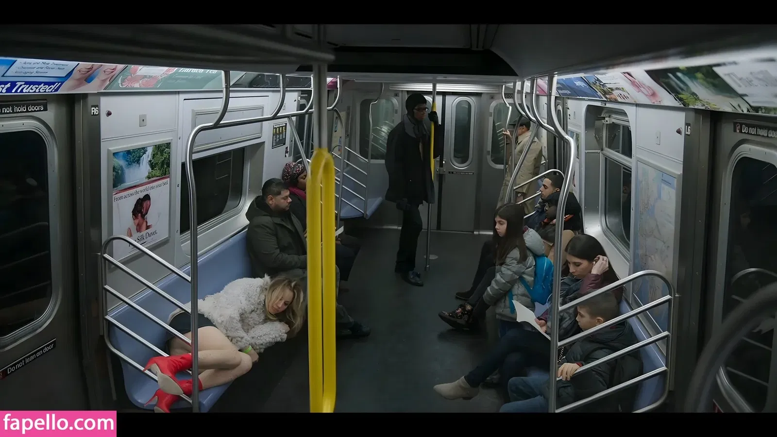 Kaley Cuoco Onlyfans Photo Gallery 