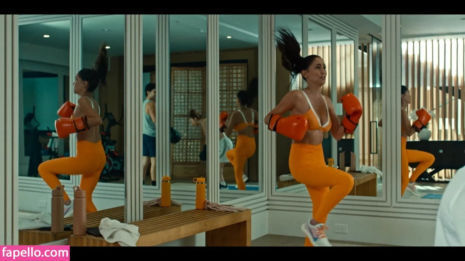 Kaley Cuoco Onlyfans Photo Gallery 