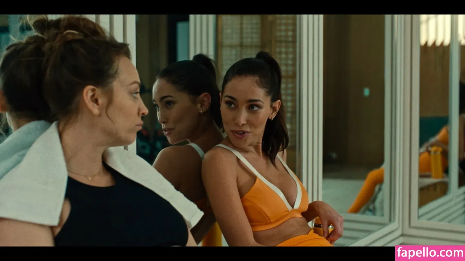 Kaley Cuoco Onlyfans Photo Gallery 