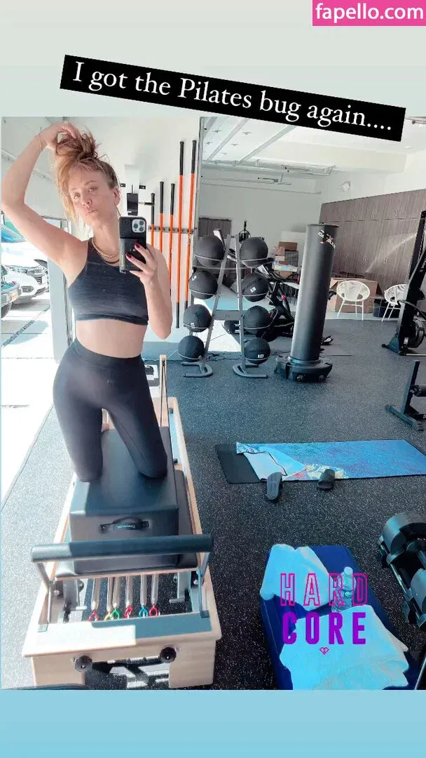 Kaley Cuoco Onlyfans Photo Gallery 