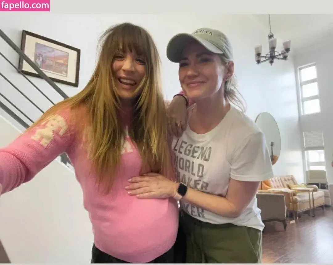 Kaley Cuoco Onlyfans Photo Gallery 