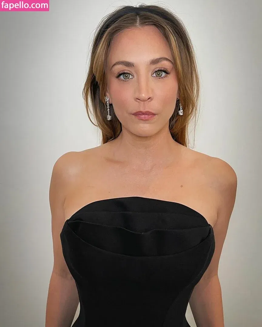 Kaley Cuoco Onlyfans Photo Gallery 