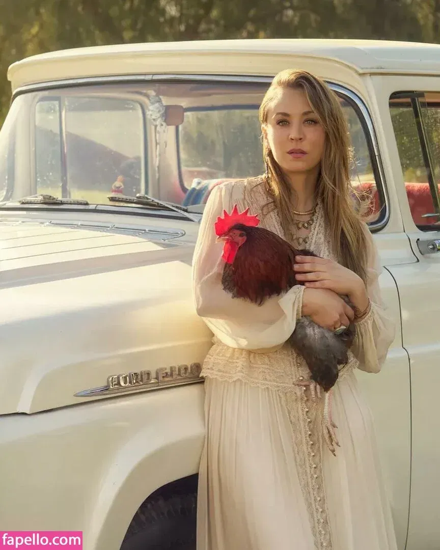 Kaley Cuoco Onlyfans Photo Gallery 