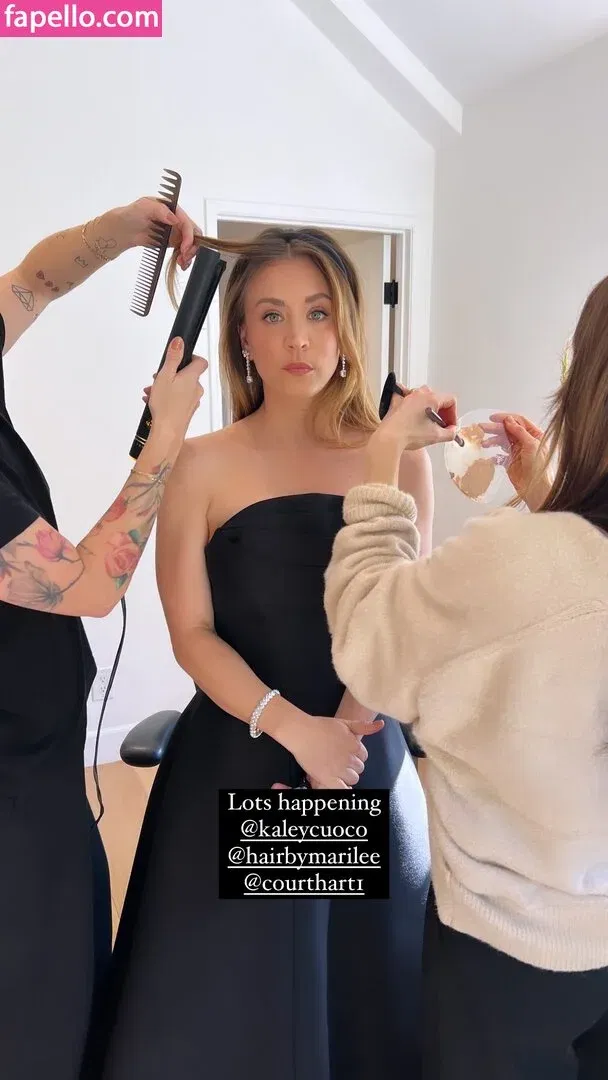 Kaley Cuoco Onlyfans Photo Gallery 