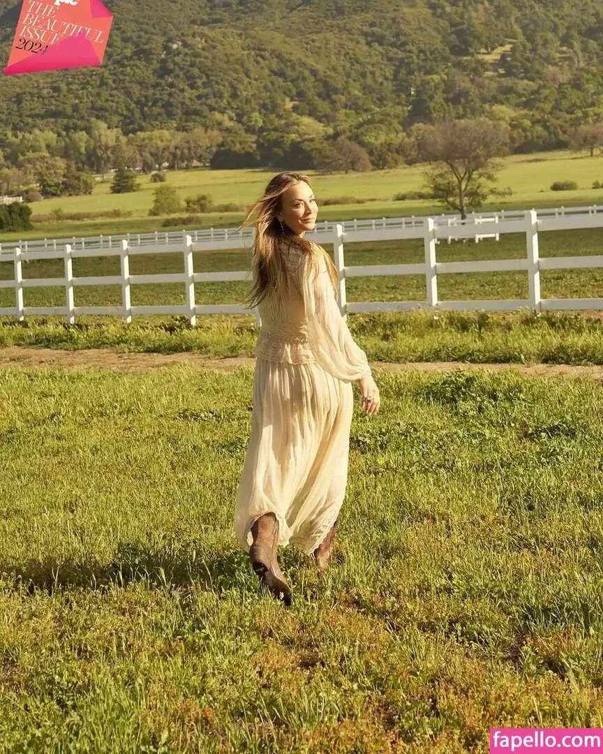 Kaley Cuoco Onlyfans Photo Gallery 