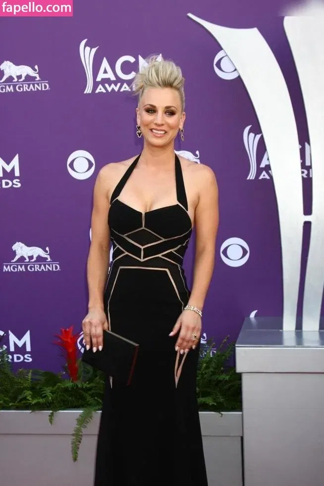Kaley Cuoco Onlyfans Photo Gallery 