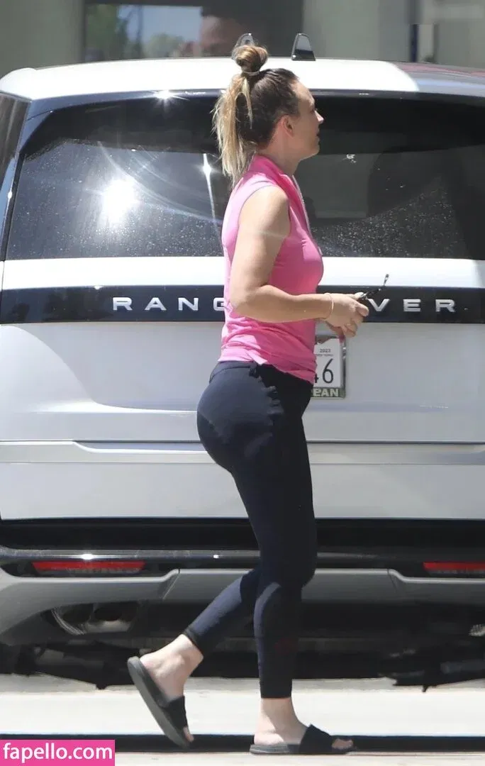 Kaley Cuoco Onlyfans Photo Gallery 