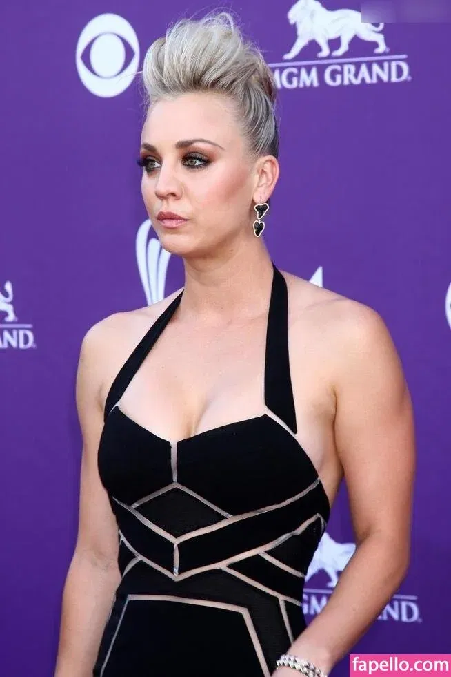 Kaley Cuoco Onlyfans Photo Gallery 
