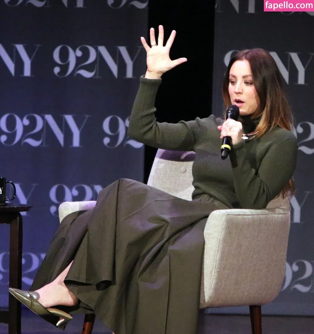 Kaley Cuoco Onlyfans Photo Gallery 