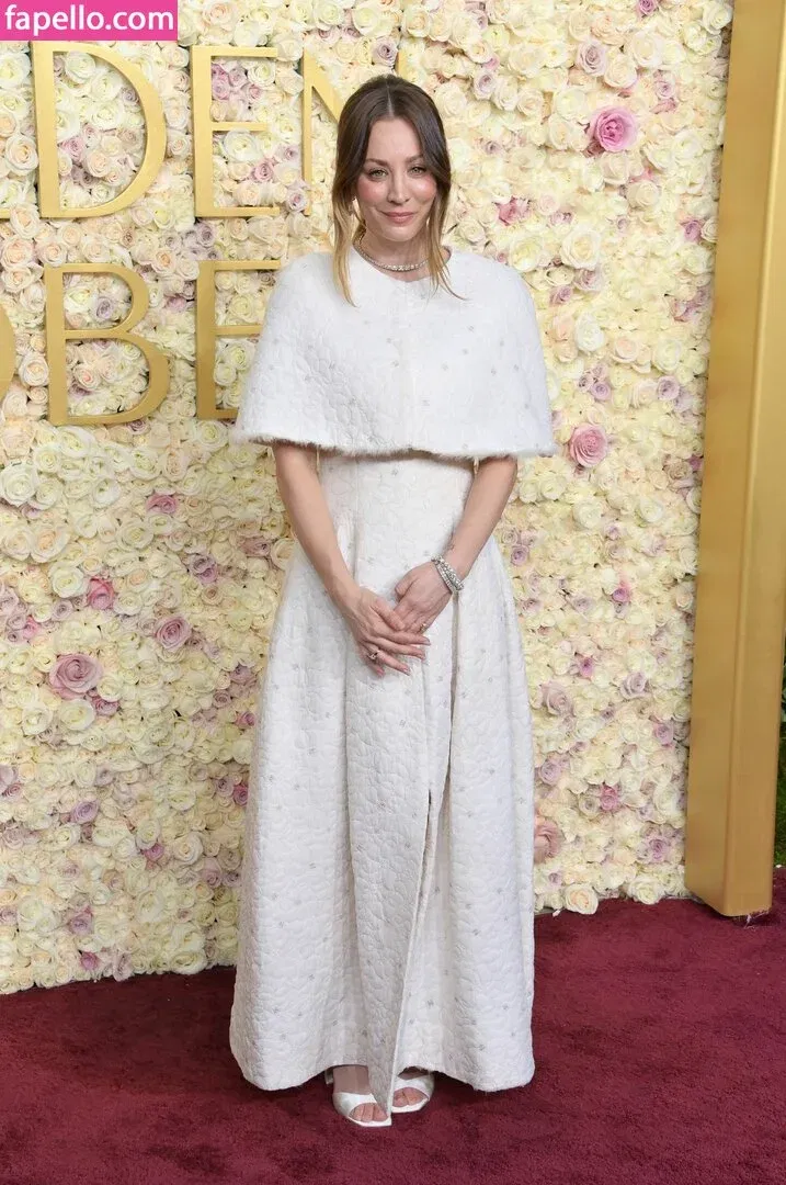 Kaley Cuoco Onlyfans Photo Gallery 