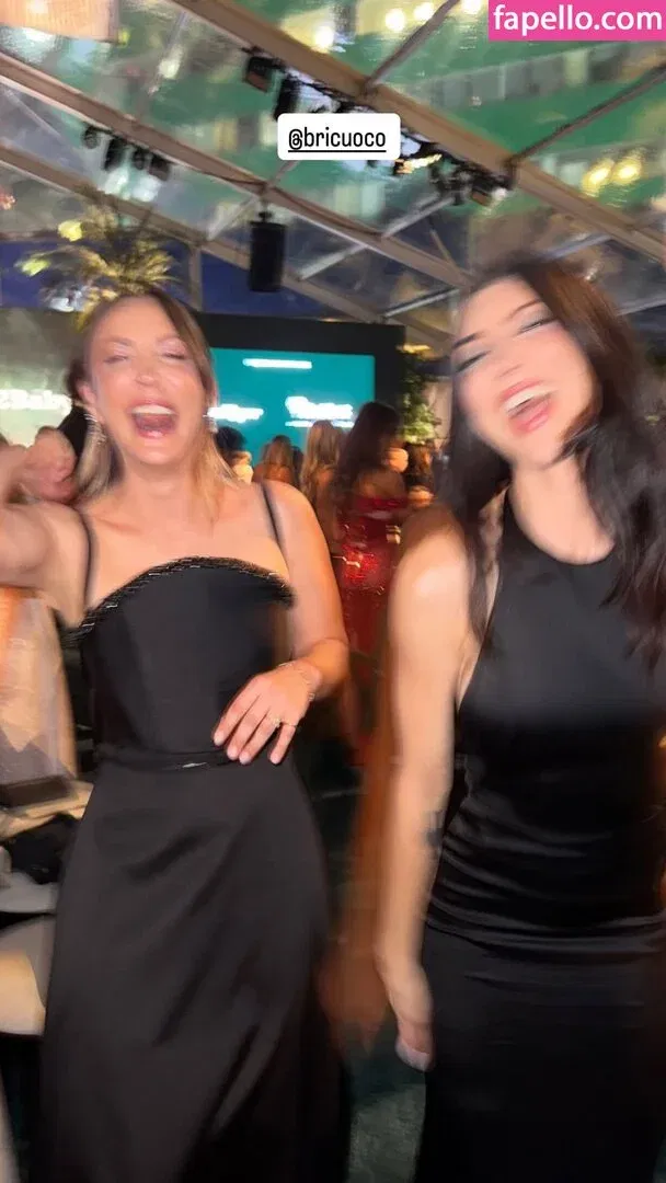 Kaley Cuoco Onlyfans Photo Gallery 