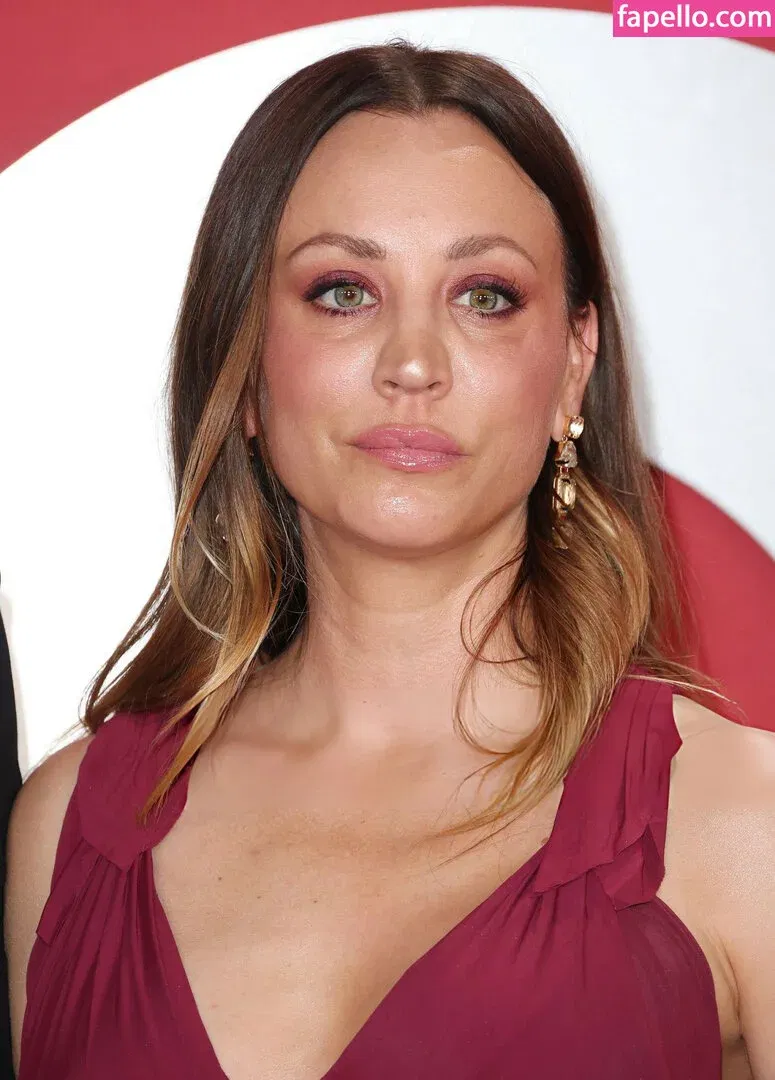 Kaley Cuoco Onlyfans Photo Gallery 