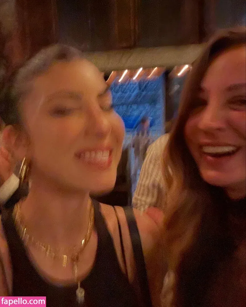 Kaley Cuoco Onlyfans Photo Gallery 