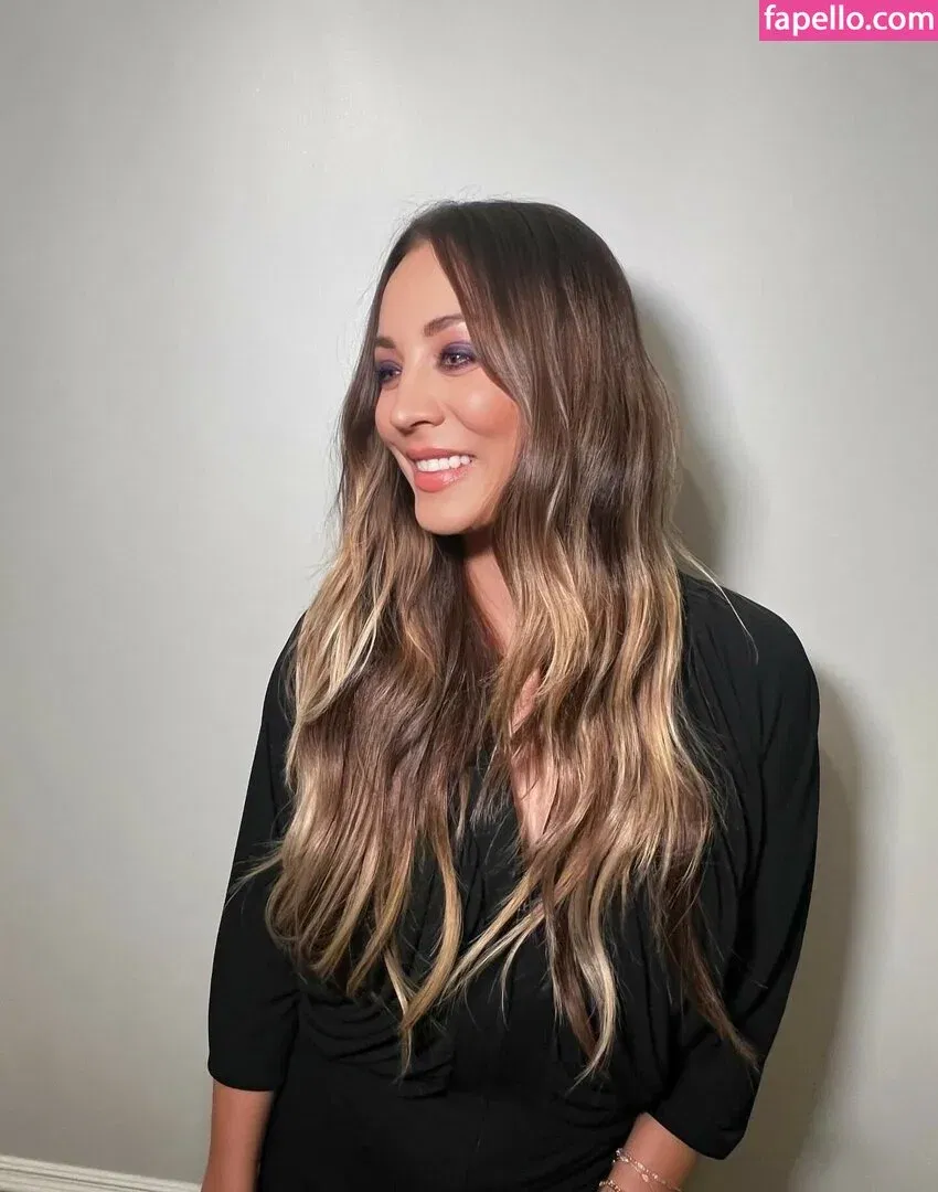 Kaley Cuoco Onlyfans Photo Gallery 