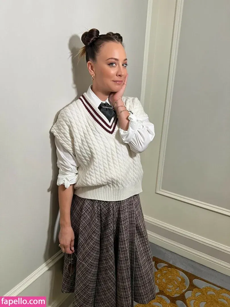 Kaley Cuoco Onlyfans Photo Gallery 
