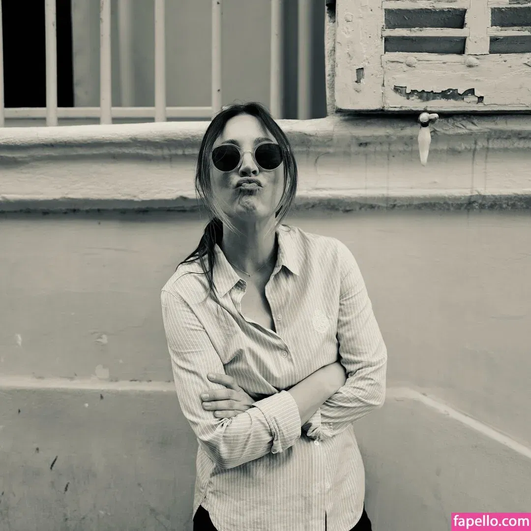 Kaley Cuoco Onlyfans Photo Gallery 