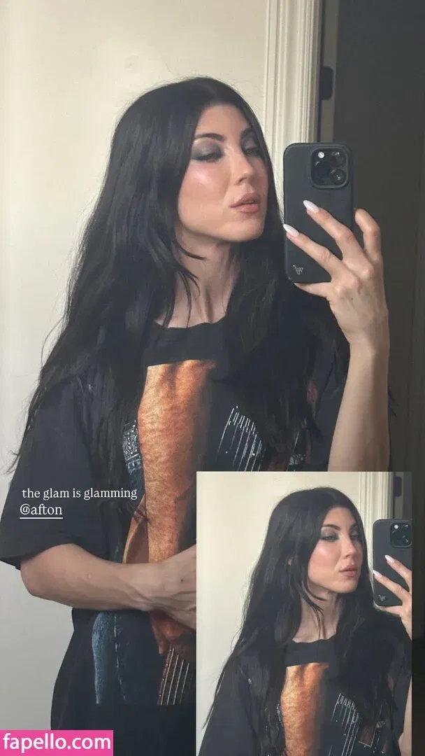 Kaley Cuoco Onlyfans Photo Gallery 