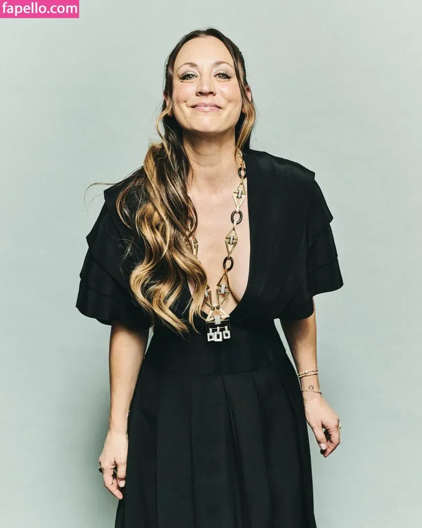 Kaley Cuoco Onlyfans Photo Gallery 