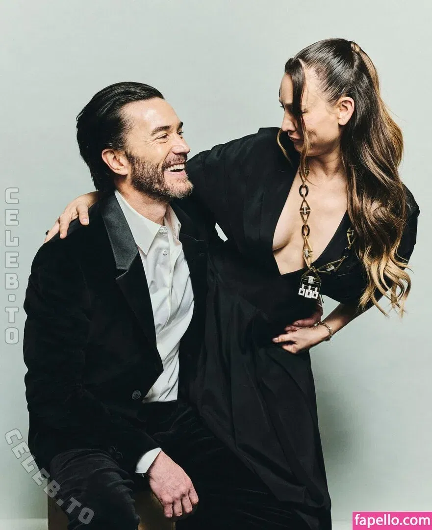 Kaley Cuoco Onlyfans Photo Gallery 