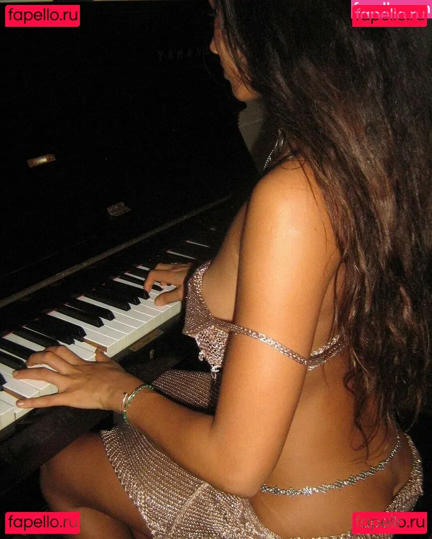 Salomé Das Onlyfans Photo Gallery 