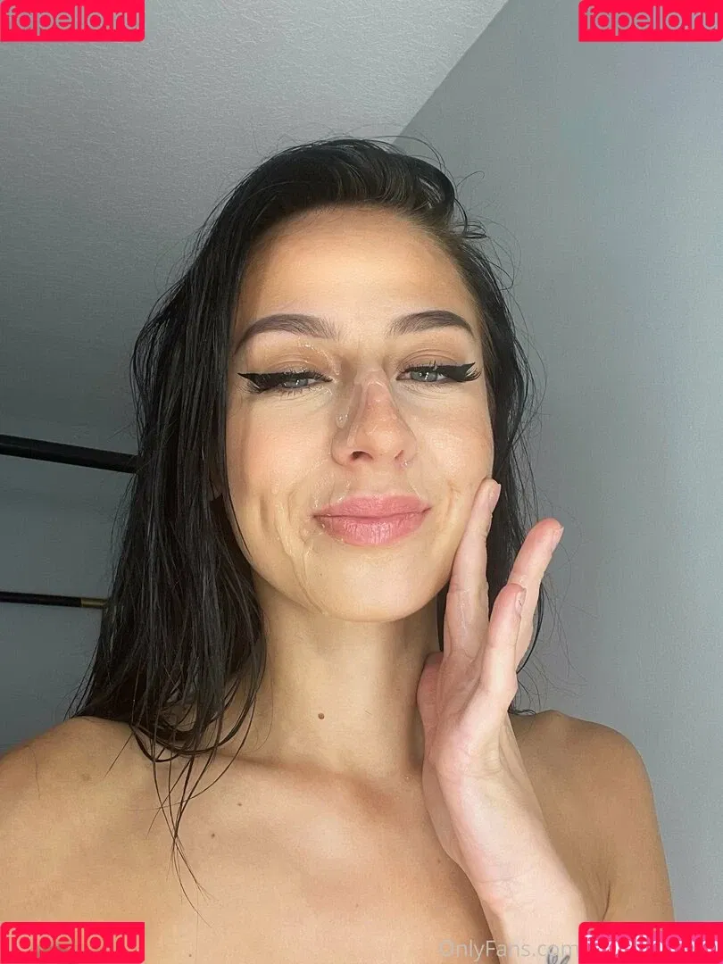 theeonlyalaia Onlyfans Photo Gallery 