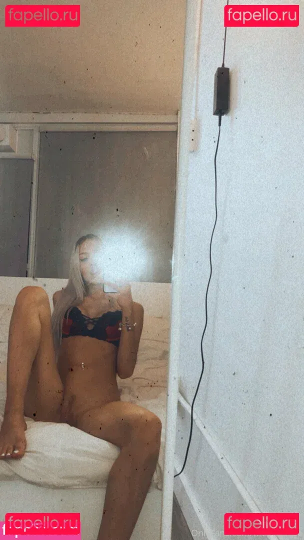 theeonlyalaia Onlyfans Photo Gallery 