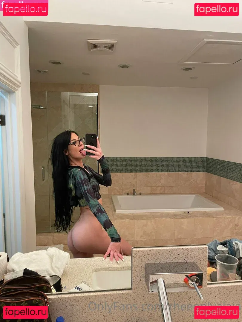 theeonlyalaia Onlyfans Photo Gallery 