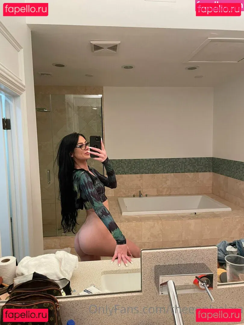 theeonlyalaia Onlyfans Photo Gallery 