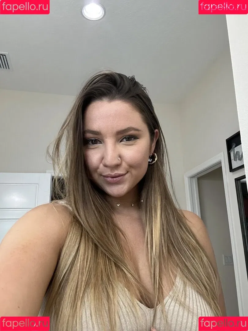Lexi Love Onlyfans Photo Gallery 