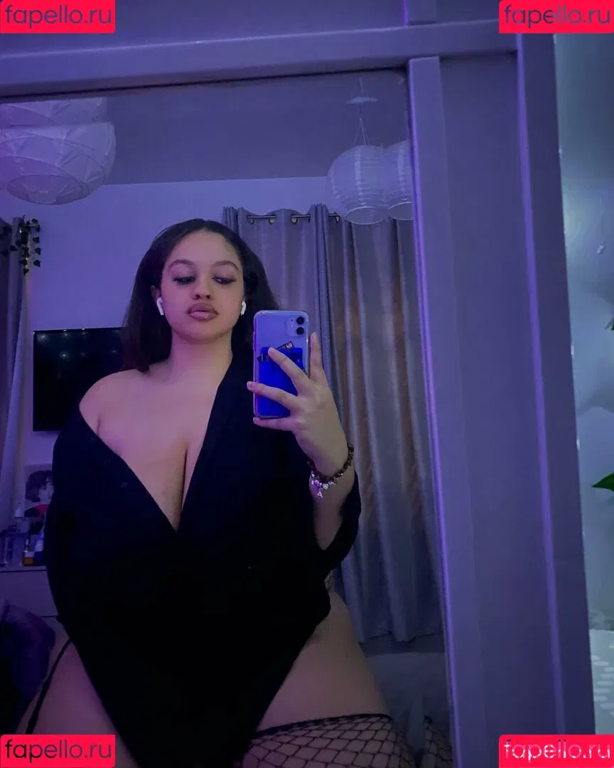 sincerelyitsjulie Onlyfans Photo Gallery 