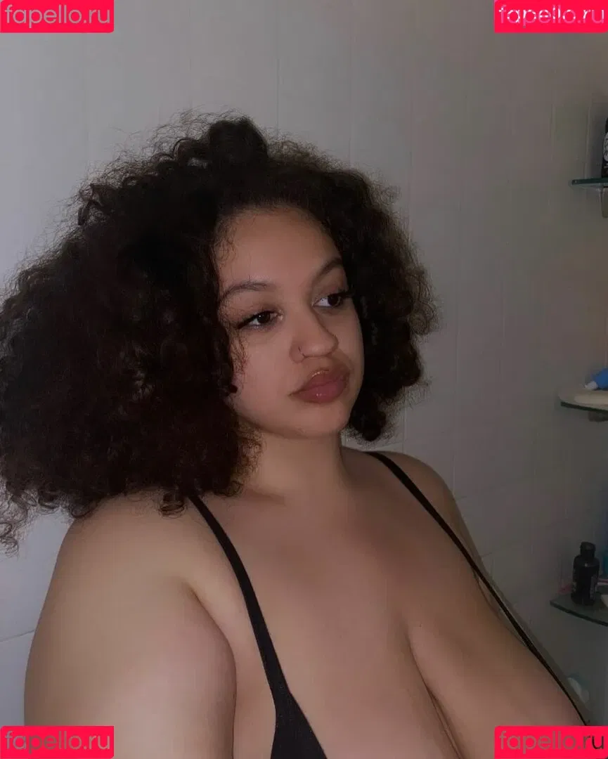 sincerelyitsjulie Onlyfans Photo Gallery 