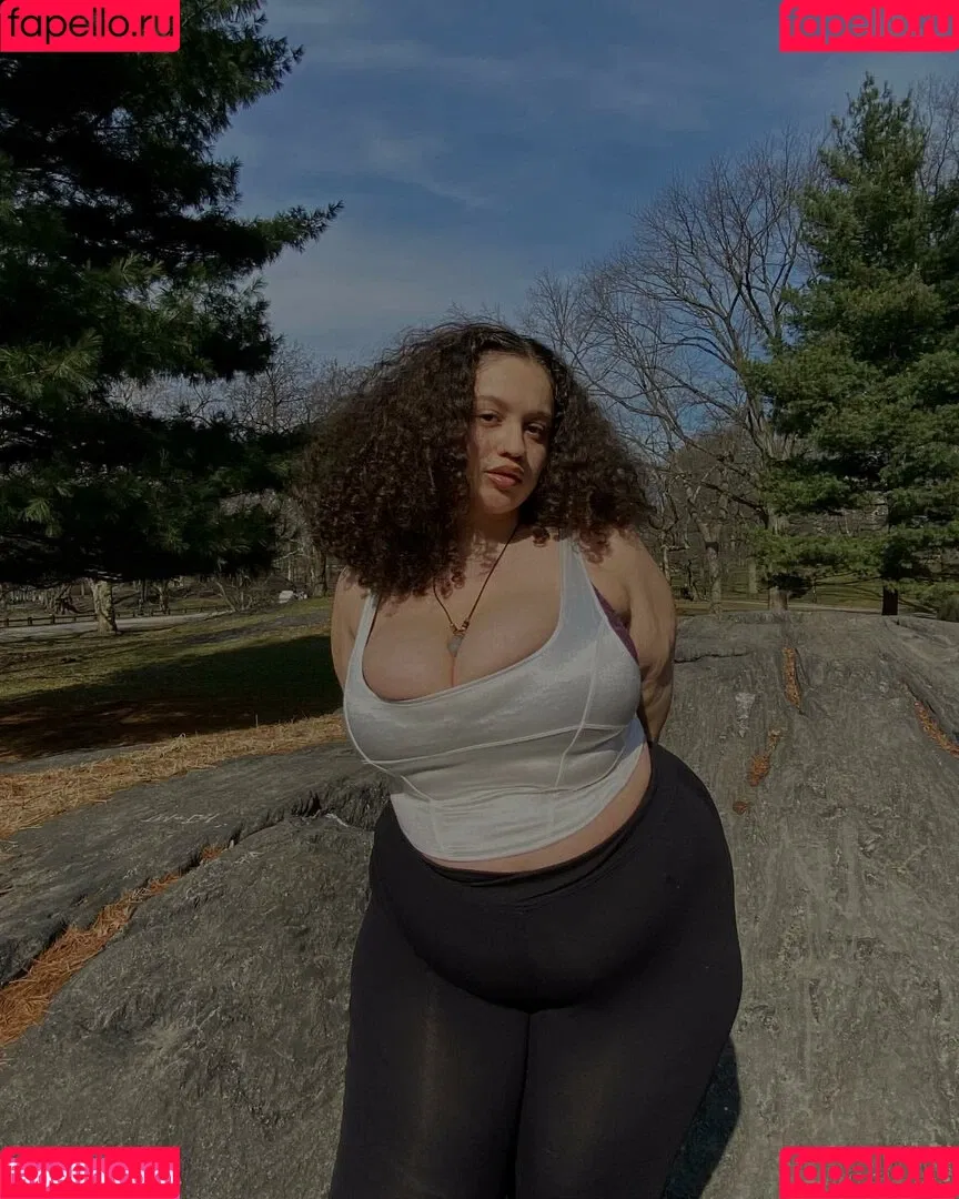 sincerelyitsjulie Onlyfans Photo Gallery 