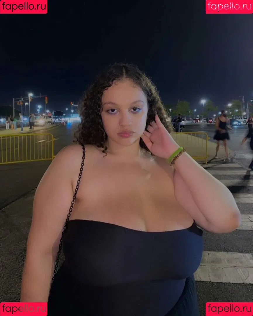 sincerelyitsjulie Onlyfans Photo Gallery 