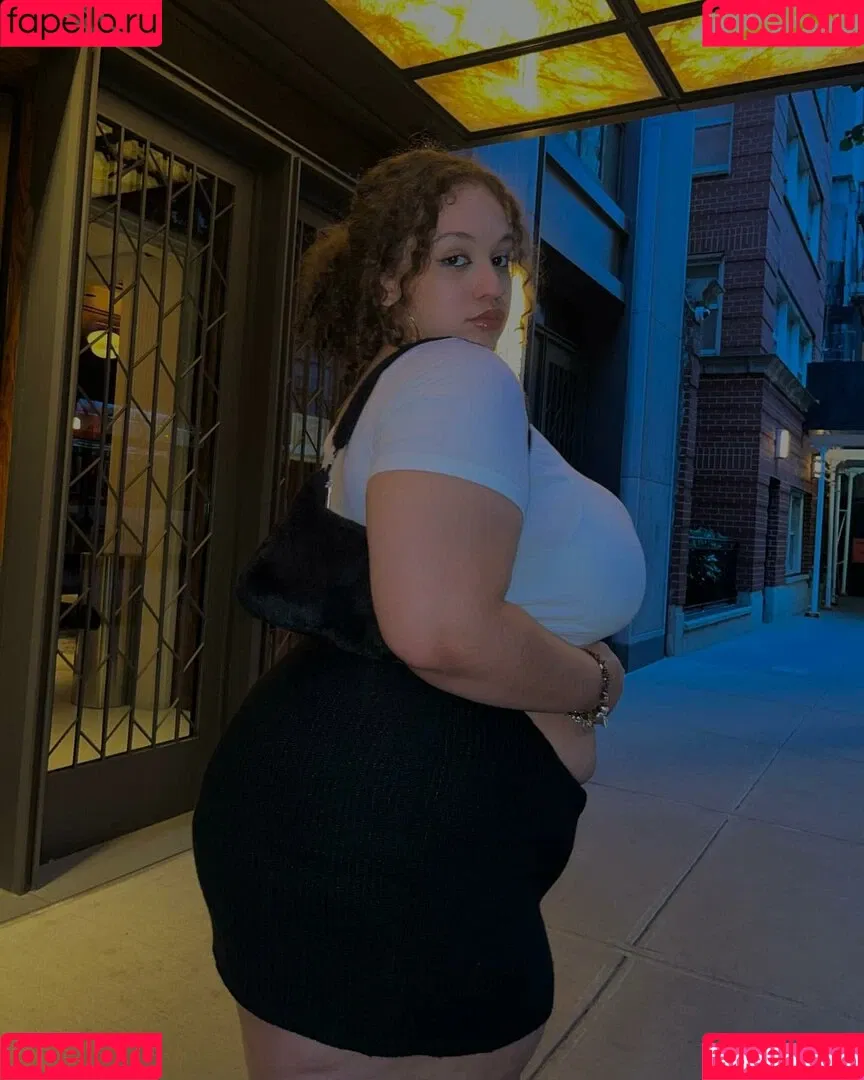 sincerelyitsjulie Onlyfans Photo Gallery 