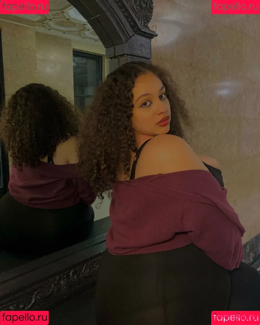 sincerelyitsjulie Onlyfans Photo Gallery 