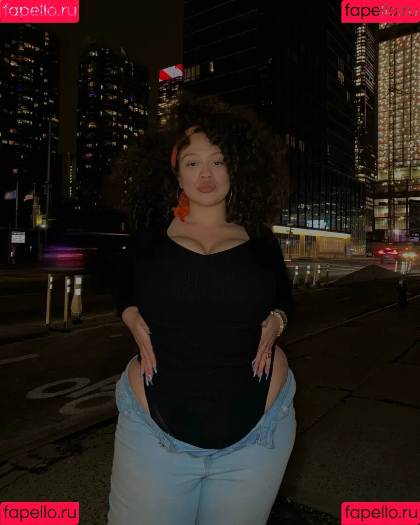 sincerelyitsjulie Onlyfans Photo Gallery 