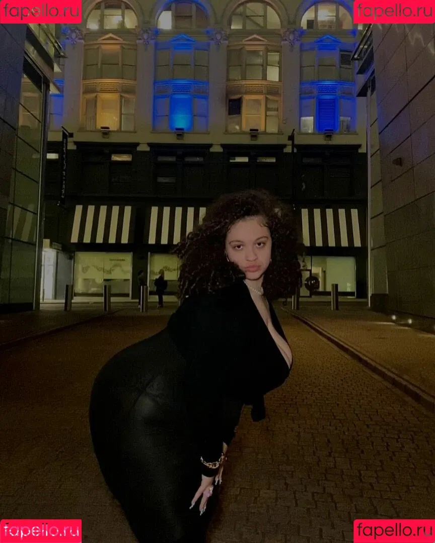 sincerelyitsjulie Onlyfans Photo Gallery 