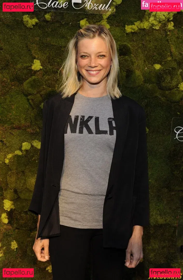 Amy Lysle Smart Onlyfans Photo Gallery 