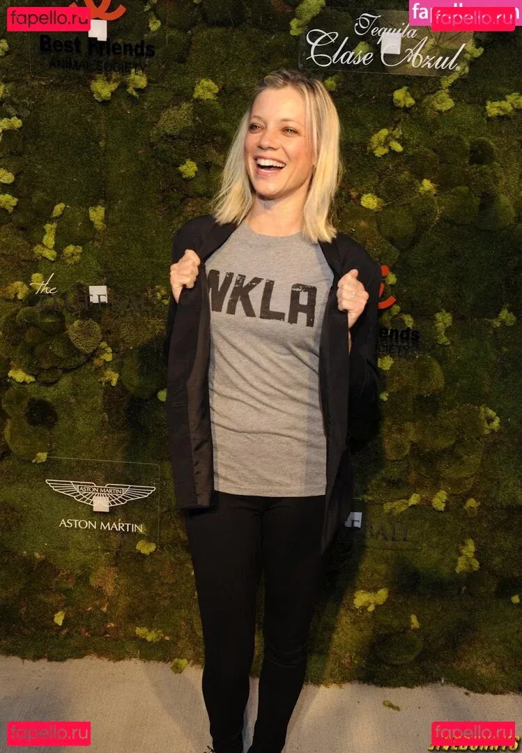 Amy Lysle Smart Onlyfans Photo Gallery 