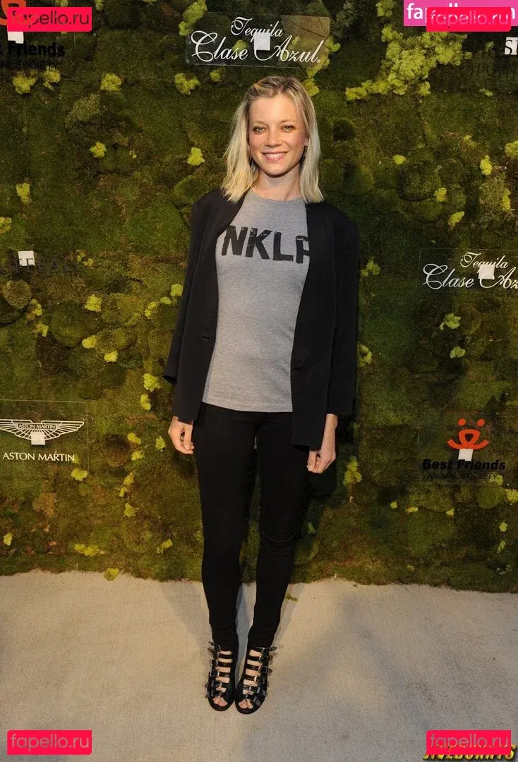 Amy Lysle Smart Onlyfans Photo Gallery 