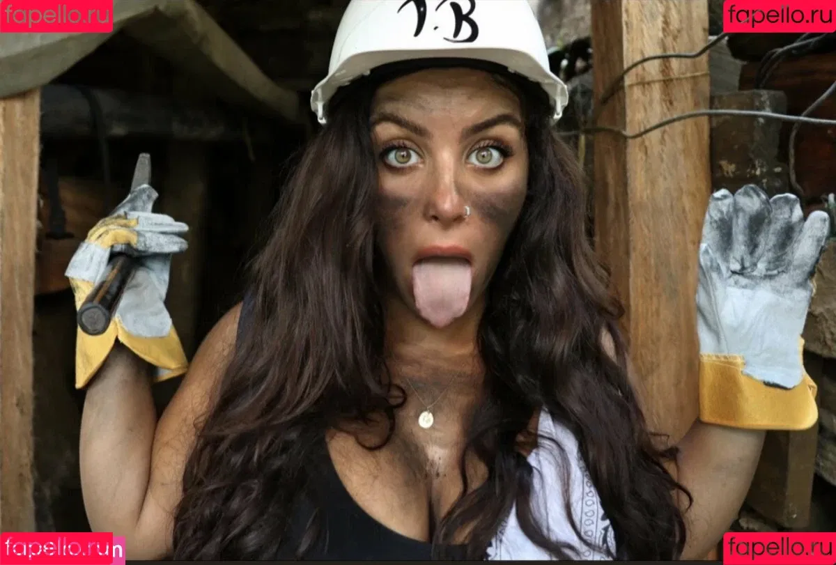 Tami Bar Onlyfans Photo Gallery 