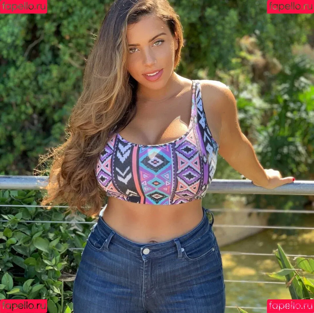 Tami Bar Onlyfans Photo Gallery 