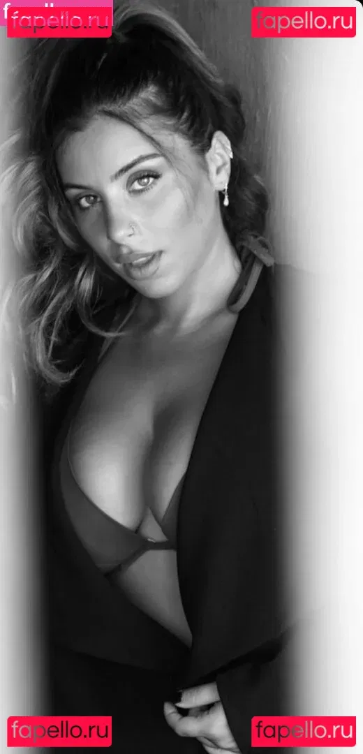 Tami Bar Onlyfans Photo Gallery 