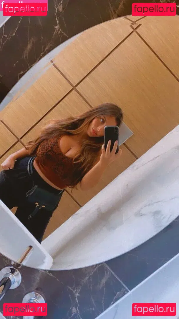 Tami Bar Onlyfans Photo Gallery 