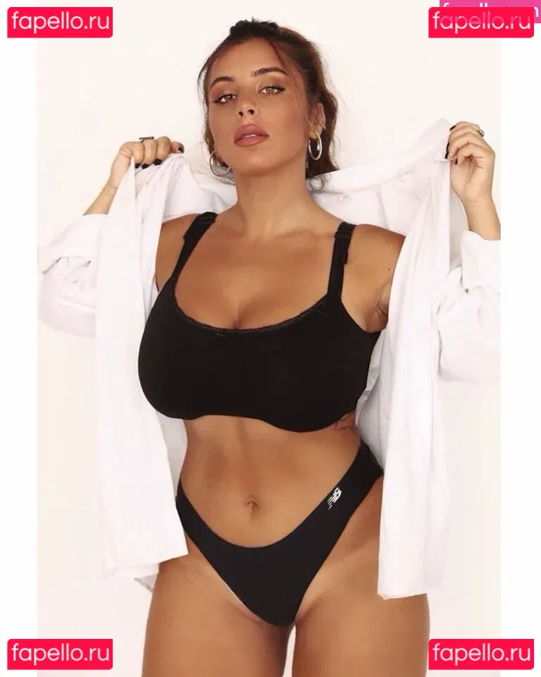 Tami Bar Onlyfans Photo Gallery 