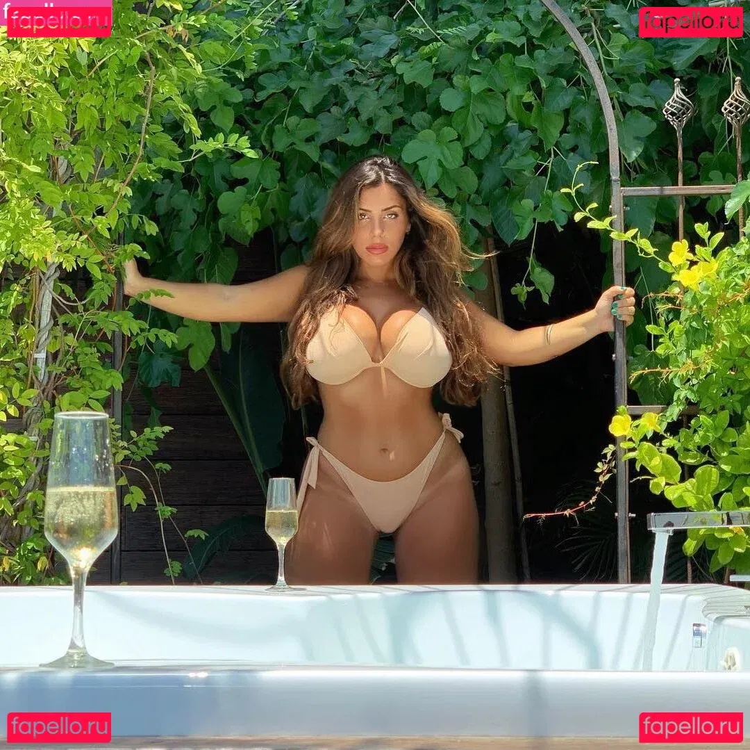 Tami Bar Onlyfans Photo Gallery 