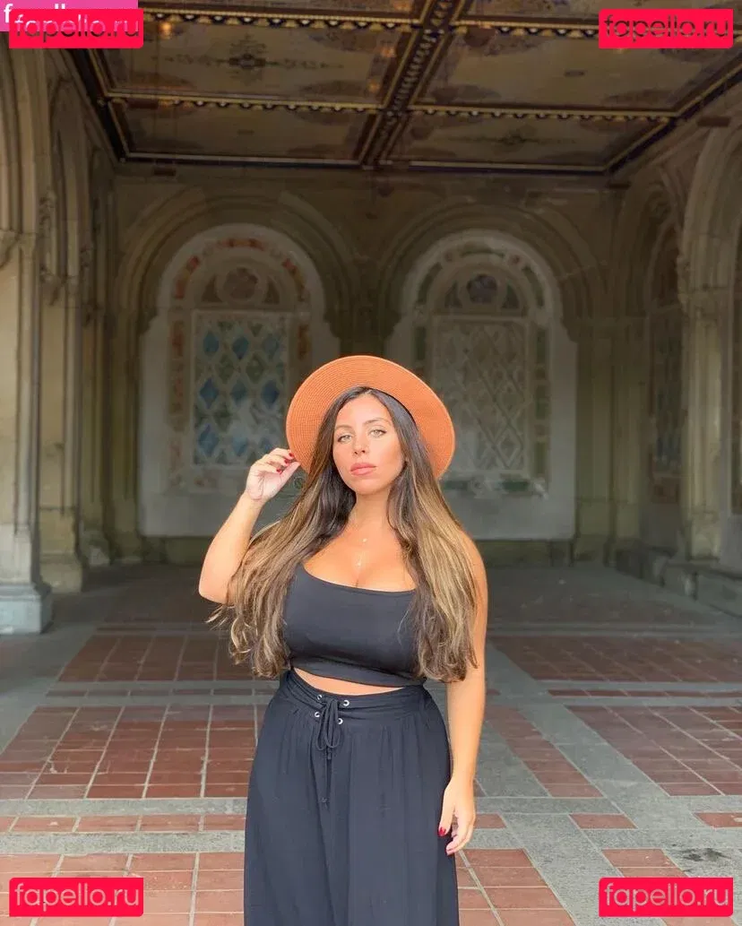 Tami Bar Onlyfans Photo Gallery 